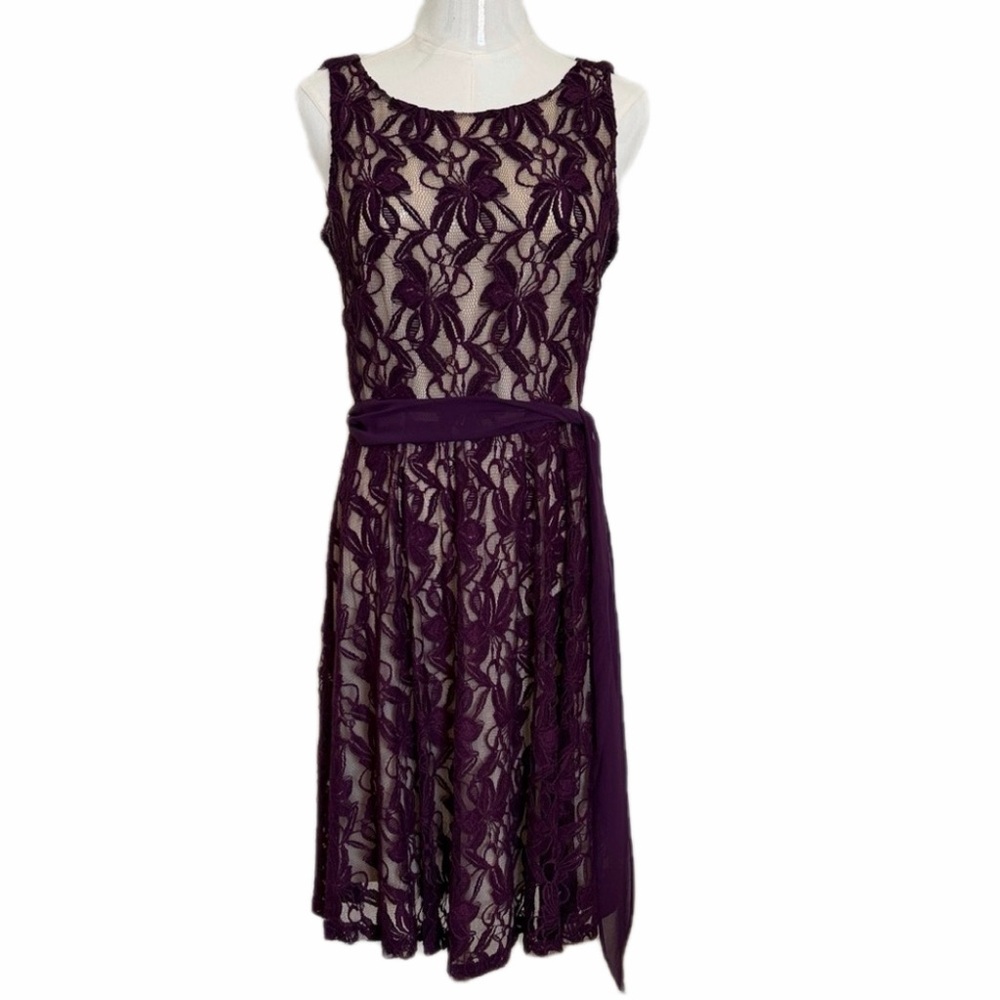 Danny & Nicole Elegant Purple/Plum Lace Sleeveless Fit and Flare Dress size 6
